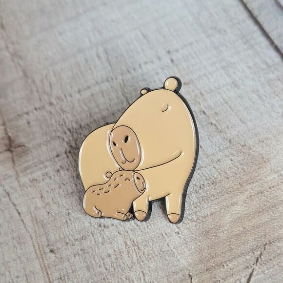 Unbranded Jewelry - Capybara Pin Mommy and Baby